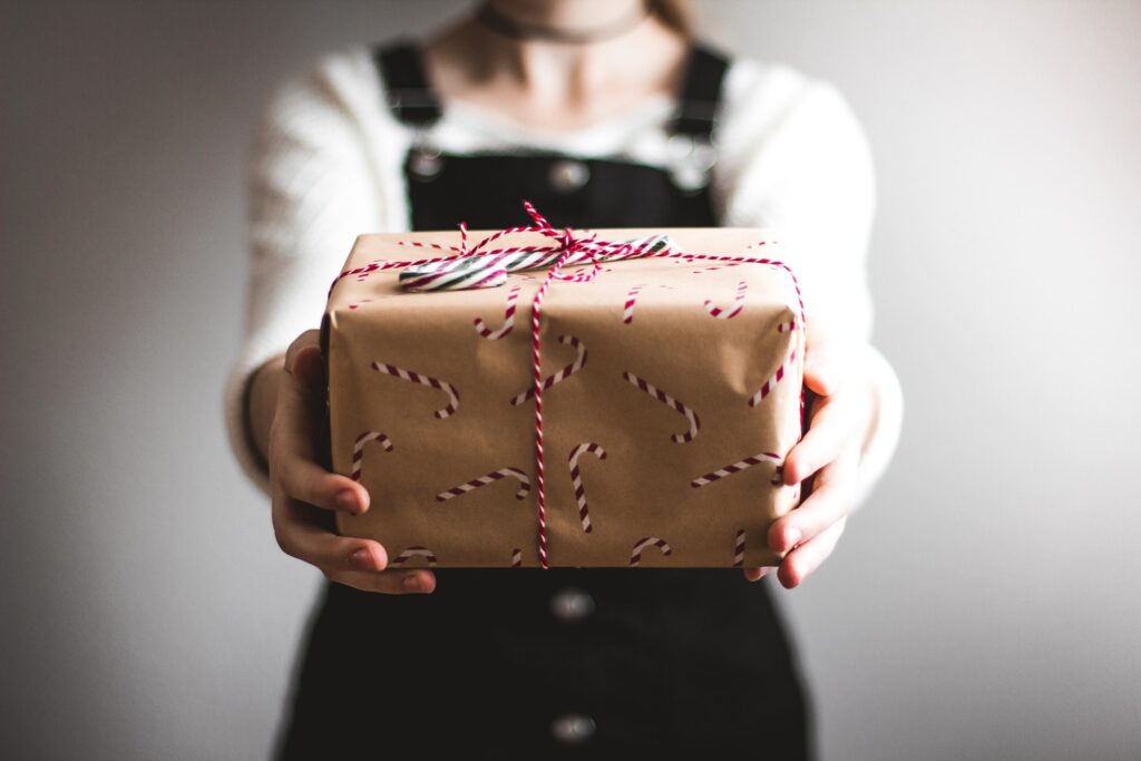 Offrir un cadeau à distance : Comment faire ?  Joyeux cadeaux